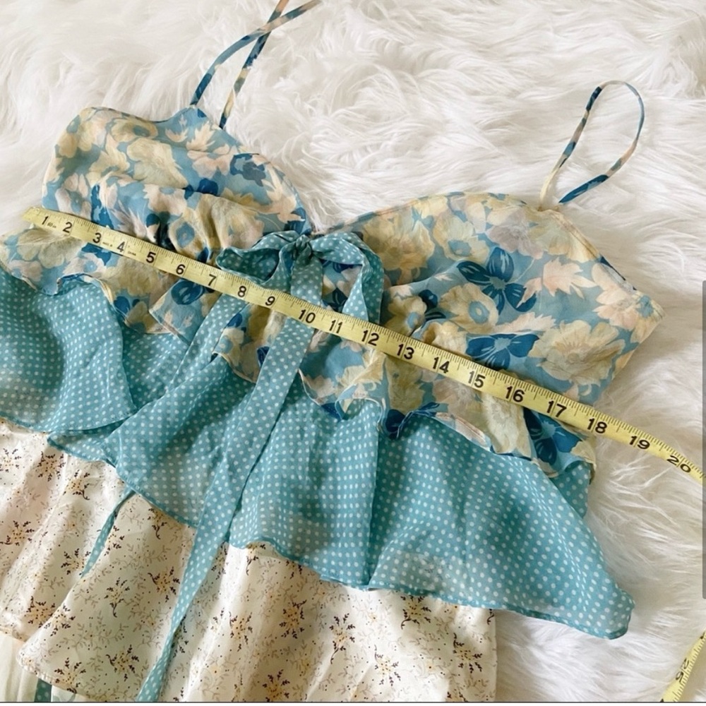 The Limited Blue and Cream Floral top - Picture 2 of 4